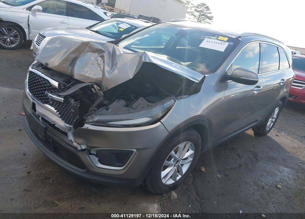 2018 KIA SORENTO 2.4L LX VIN: 5XYPG4A3XJG416708