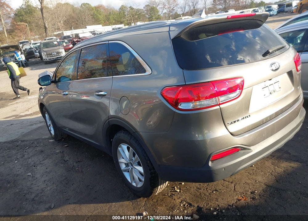 2018 KIA SORENTO 2.4L LX VIN: 5XYPG4A3XJG416708