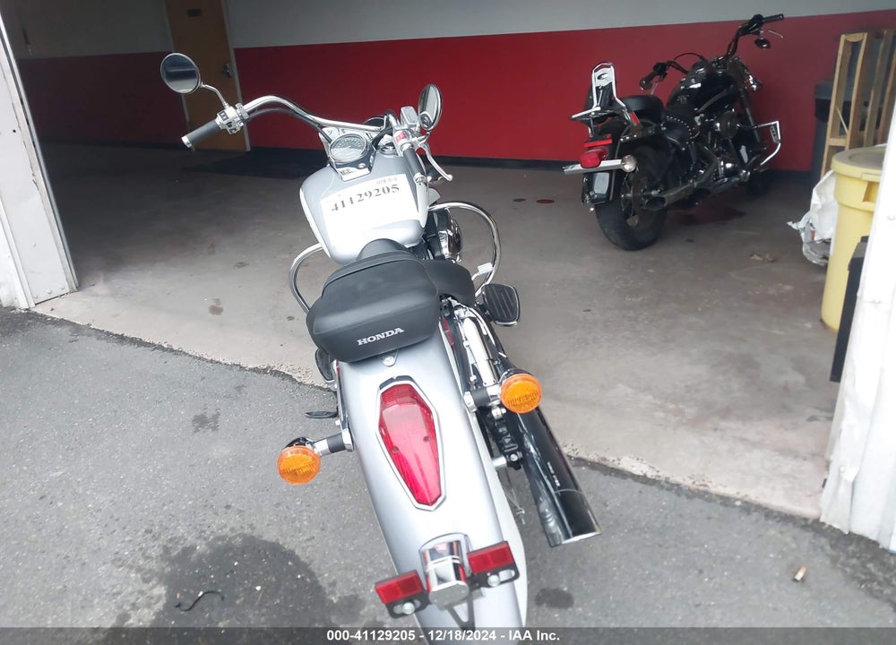 2006 HONDA VT750 CA VIN: JH2RC50456K210001