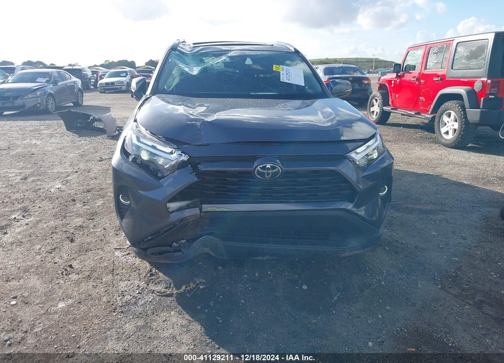2024 TOYOTA RAV4 XLE VIN: 2T3W1RFV0RC299515