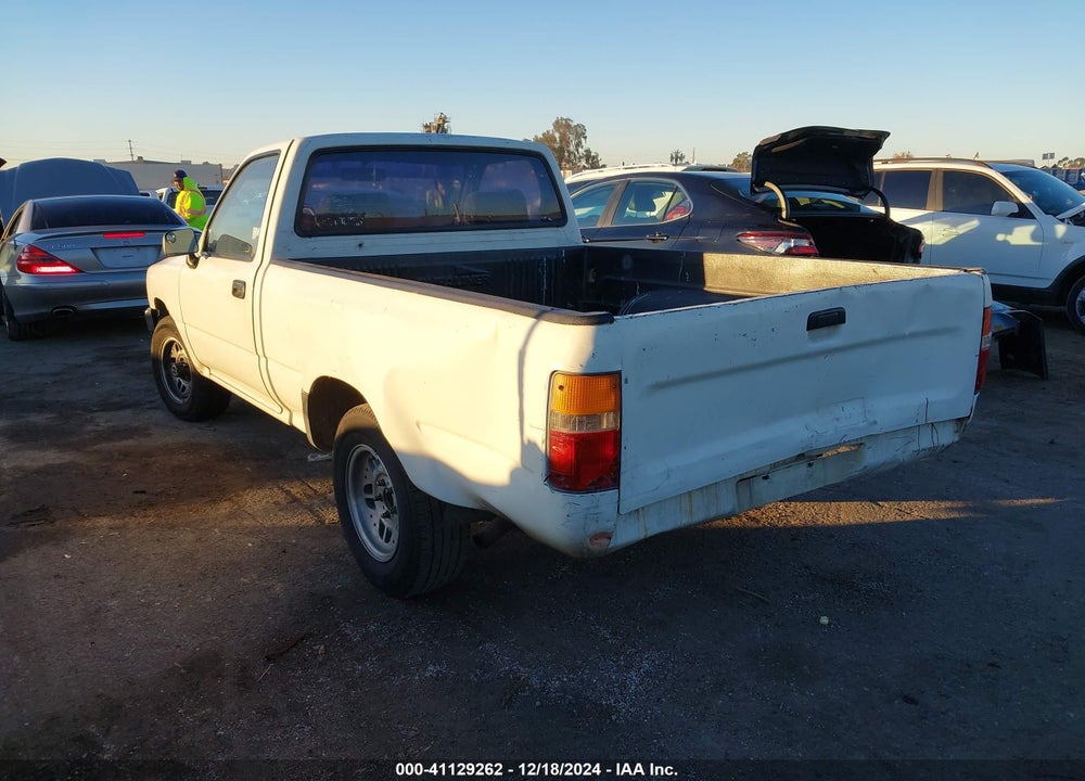 1989 TOYOTA PICKUP 1/2 TON SHORT WHEELBASE VIN: JT4RN81R4K0015219