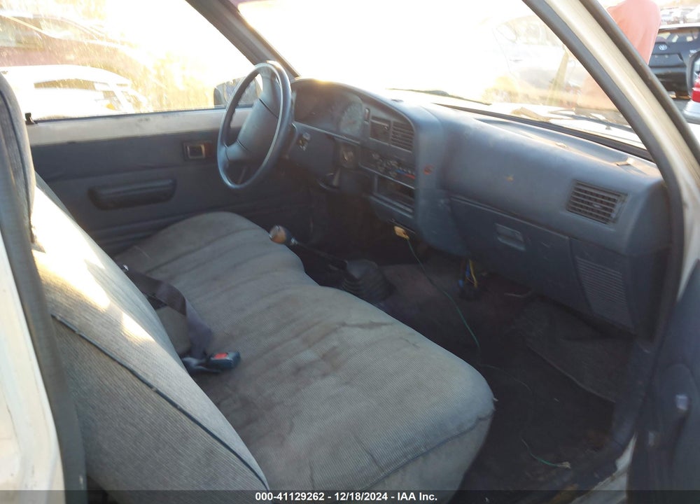 1989 TOYOTA PICKUP 1/2 TON SHORT WHEELBASE VIN: JT4RN81R4K0015219