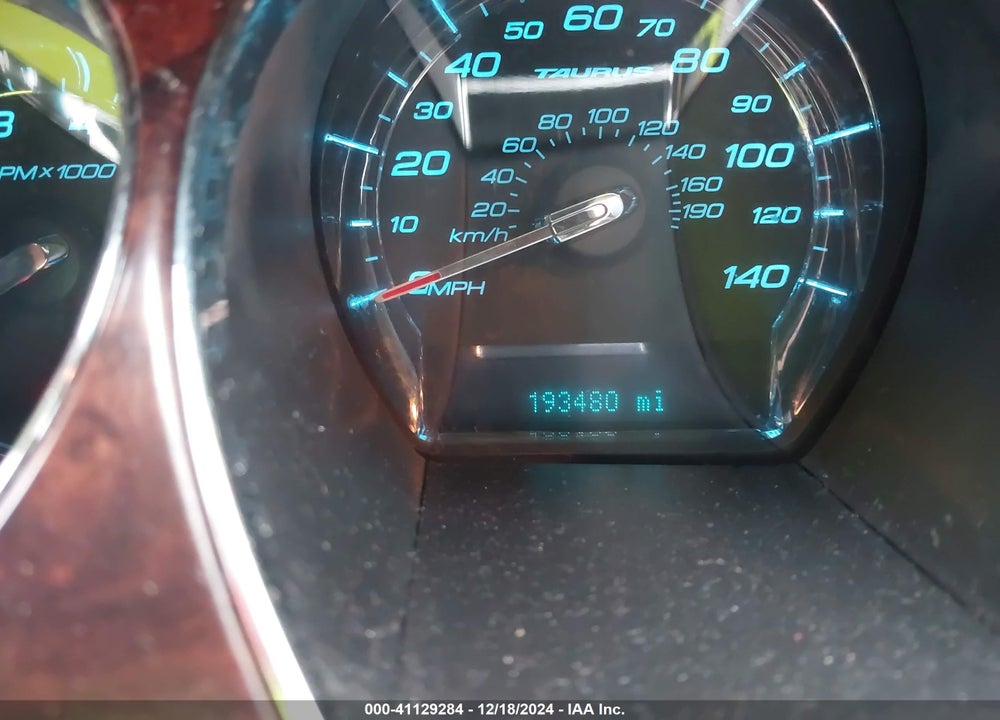 2010 FORD TAURUS SEL VIN: 1FAHP2EW0AG129622