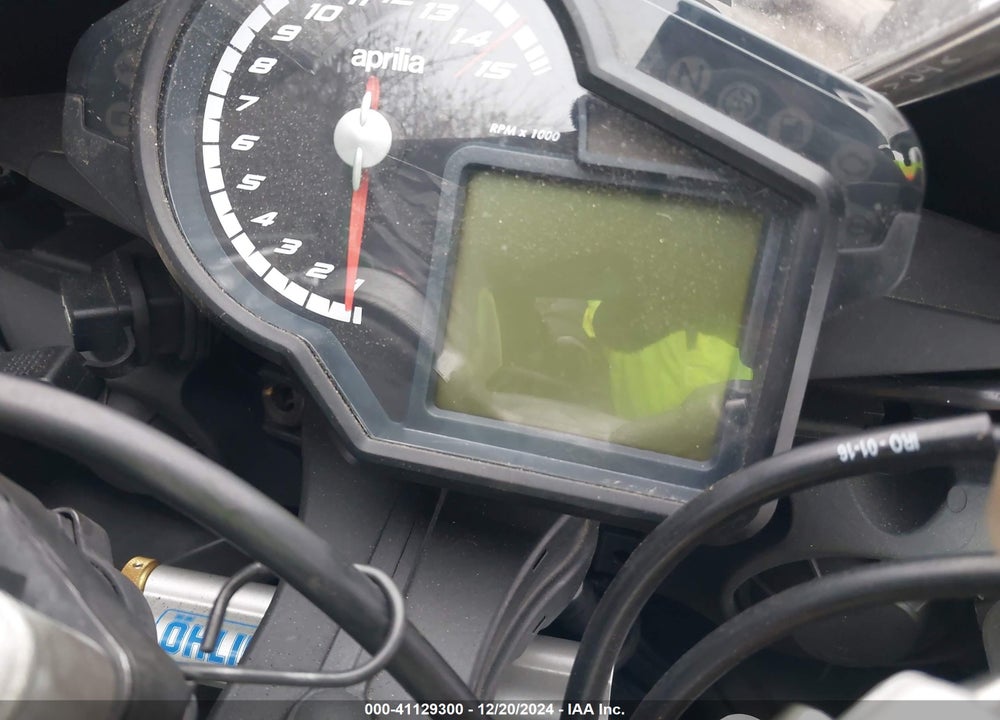 2016 APRILIA RSV4 RF/RR VIN: ZD4RKUB02GS000641