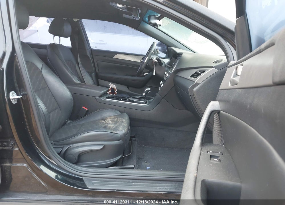 2018 HYUNDAI SONATA SPORT VIN: 5NPE34AFXJH611472