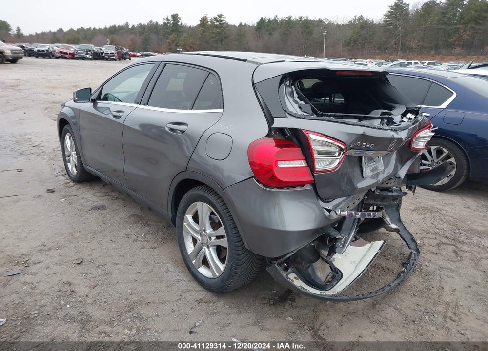 2016 MERCEDES-BENZ GLA-CLASS VIN: WDCTG4GB2GJ208872