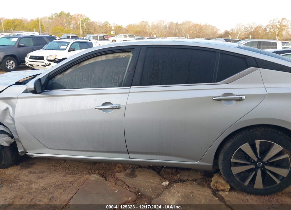 2022 NISSAN ALTIMA SV INTELLIGENT AWD VIN: 1N4BL4DW7NN366270