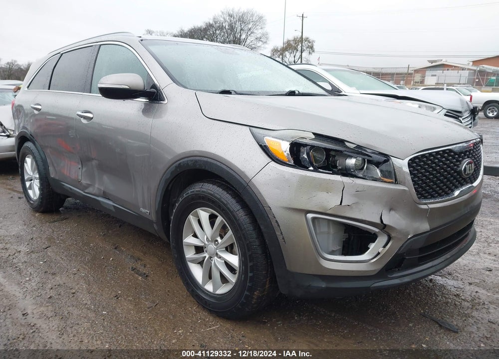 2017 KIA SORENTO 2.4L LX VIN: 5XYPGDA36HG318530