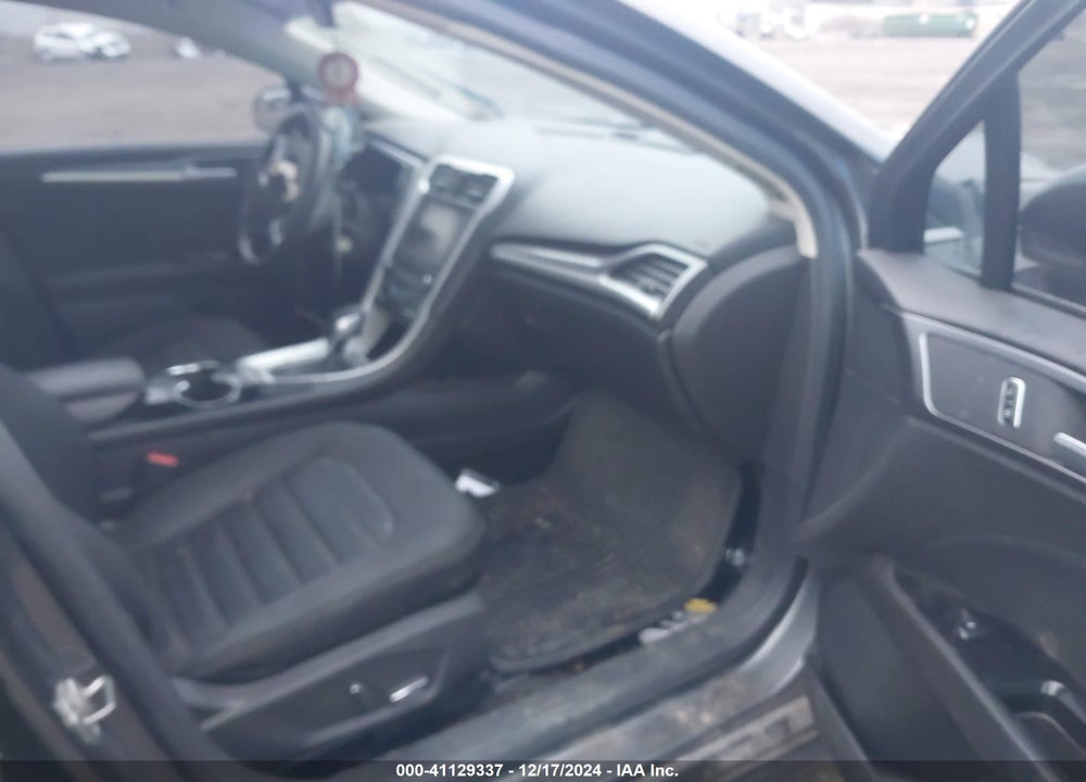 2016 FORD FUSION SE VIN: 1FA6P0H76G5121013