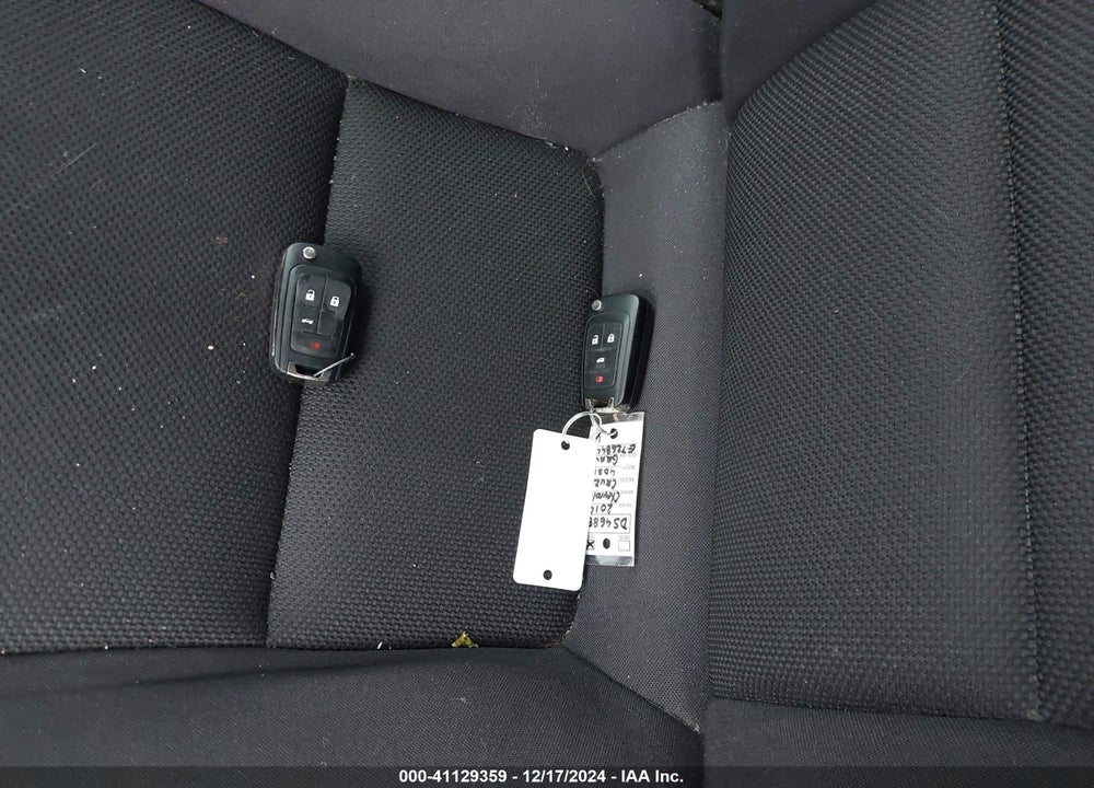 2014 CHEVROLET CRUZE 1LT AUTO VIN: 1G1PC5SB0E7268443