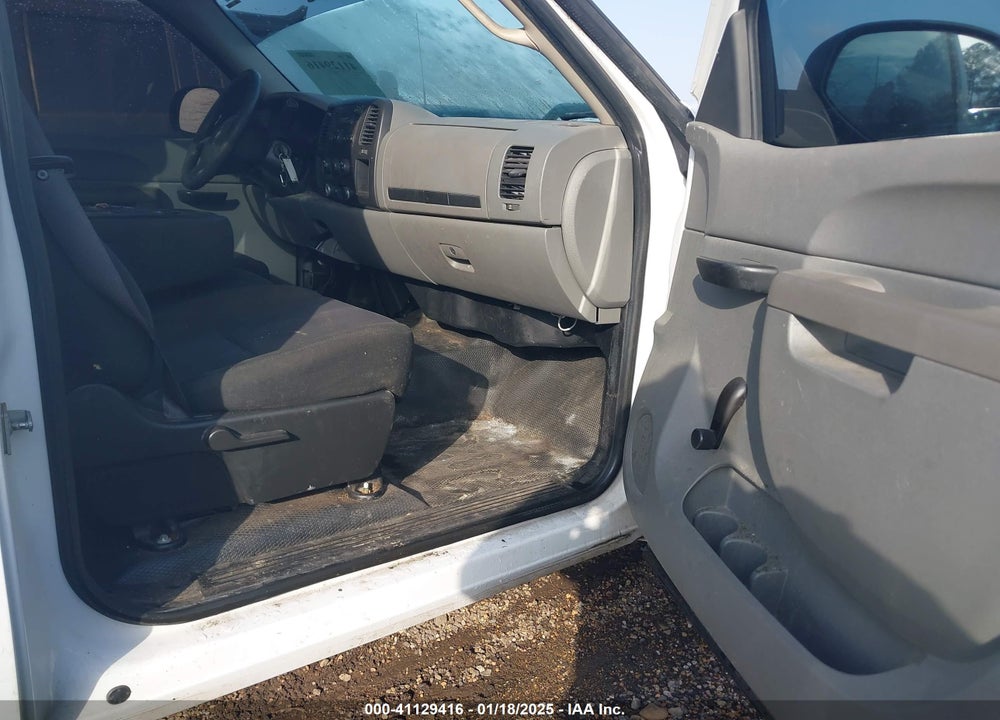 2011 CHEVROLET SILVERADO 1500 WORK TRUCK VIN: 1GCNCPEX8BZ339373