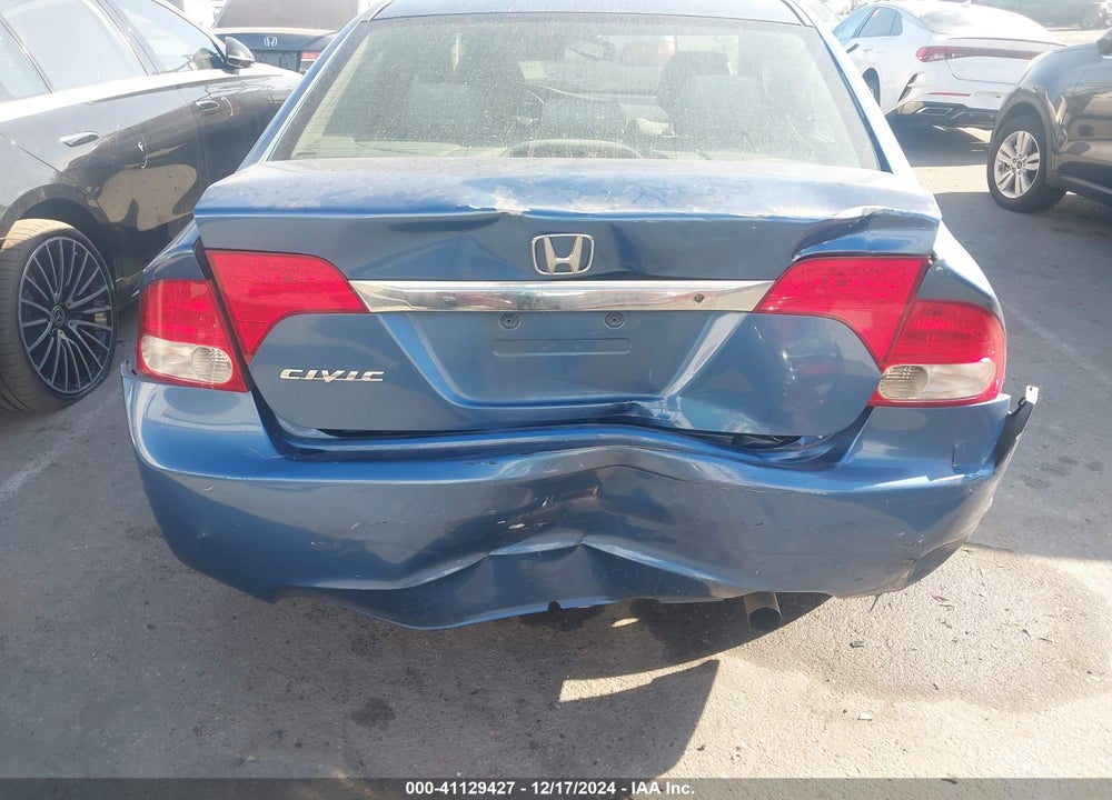 2011 HONDA CIVIC LX VIN: 19XFA1F57BE032860