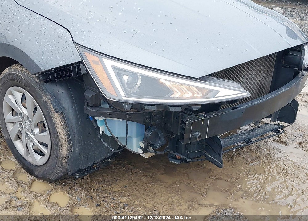 2019 HYUNDAI ELANTRA VIN: KMHD74LF6KU830817