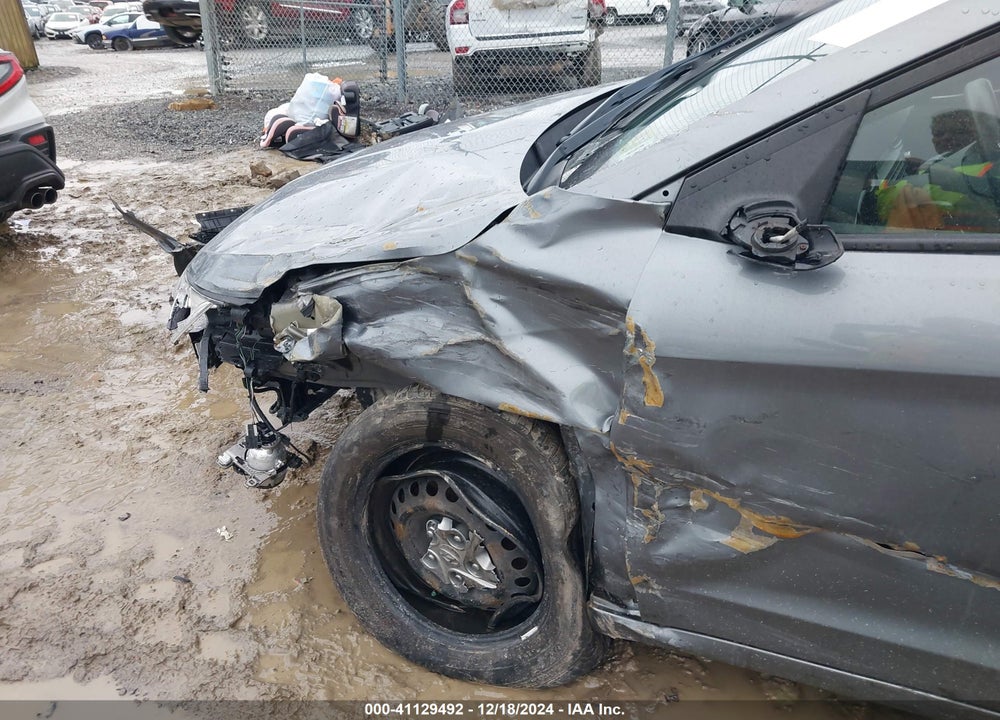 2019 HYUNDAI ELANTRA VIN: KMHD74LF6KU830817