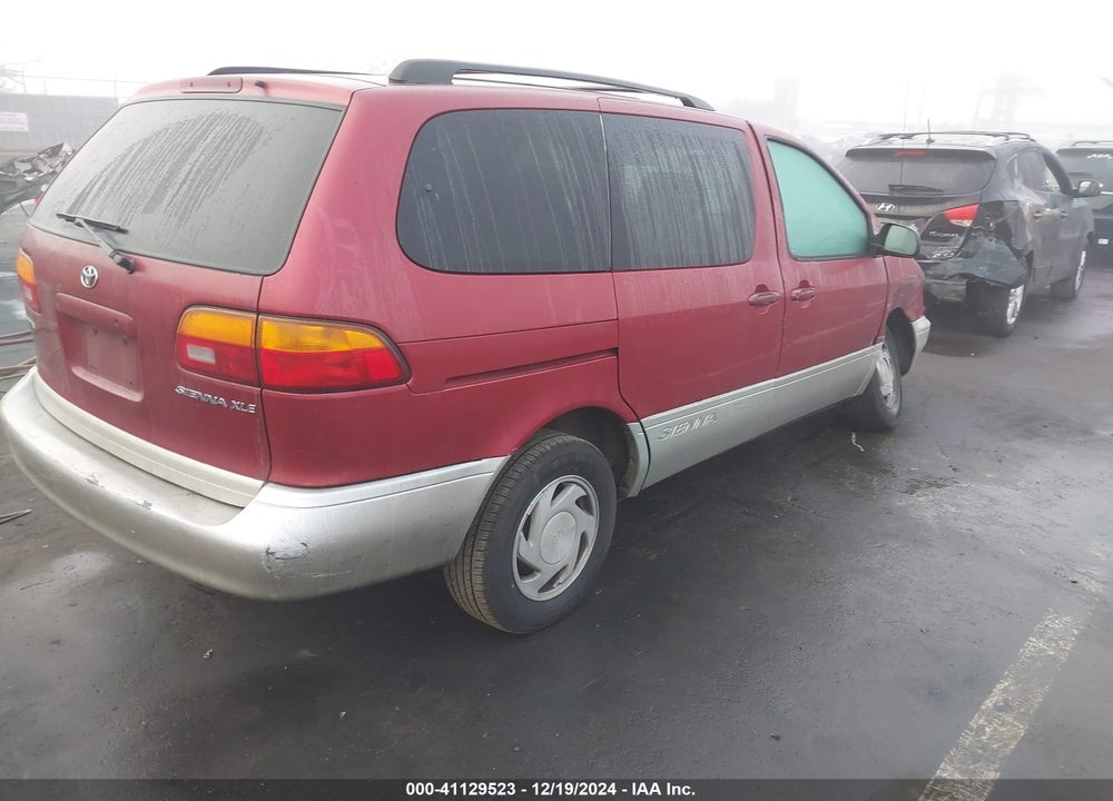 1998 TOYOTA SIENNA XLE VIN: 4T3ZF13C6WU005340