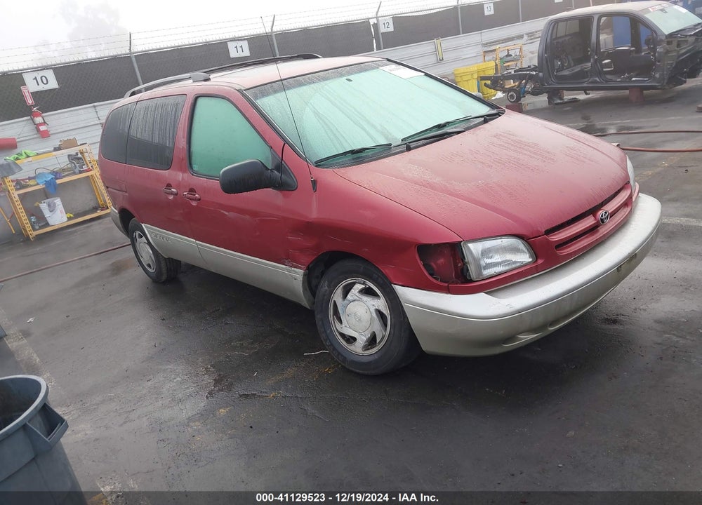 1998 TOYOTA SIENNA XLE VIN: 4T3ZF13C6WU005340