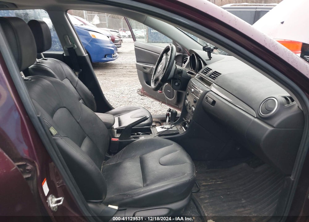 2008 MAZDA 3 S GRAND TOURING VIN: JM1BK343581838104