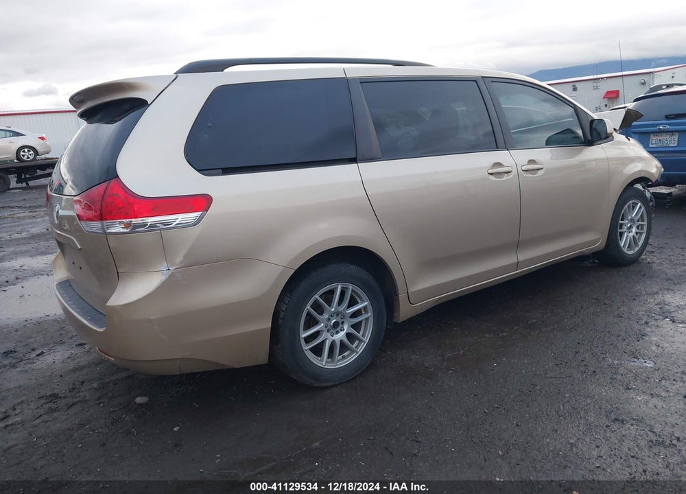 2011 TOYOTA SIENNA LE V6 VIN: 5TDKK3DC7BS023123