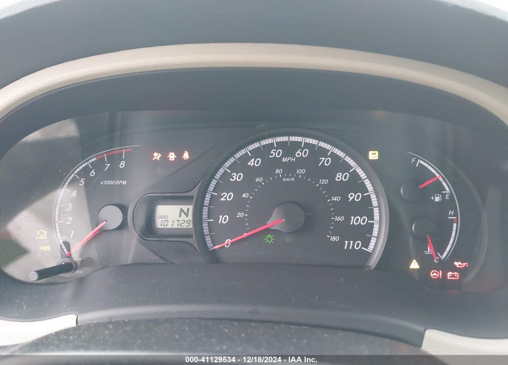 2011 TOYOTA SIENNA LE V6 VIN: 5TDKK3DC7BS023123