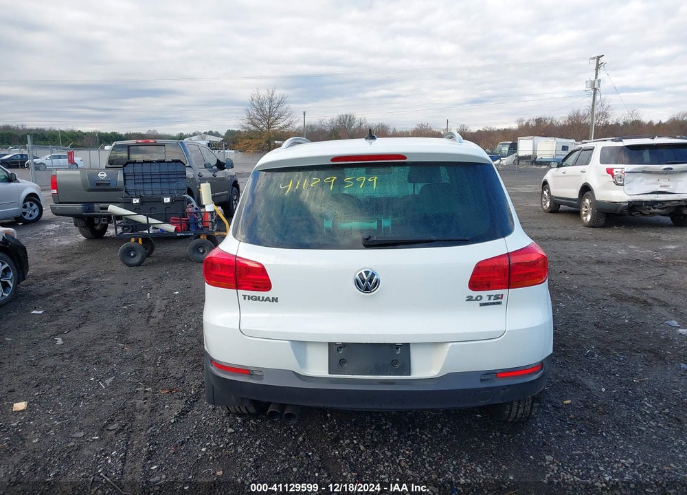 2015 VOLKSWAGEN TIGUAN SE VIN: WVGBV7AX9FW605280