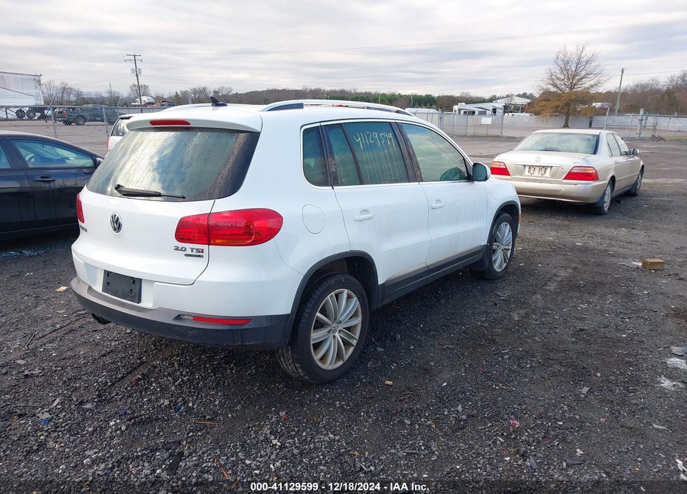2015 VOLKSWAGEN TIGUAN SE VIN: WVGBV7AX9FW605280