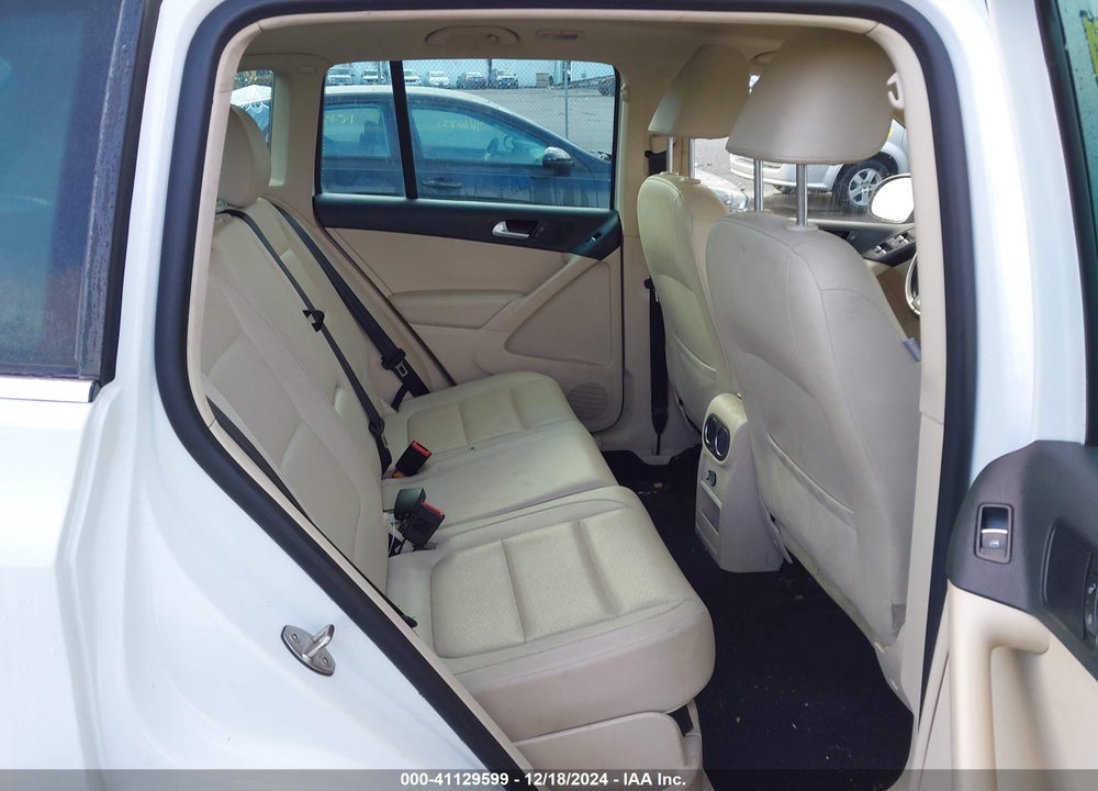 2015 VOLKSWAGEN TIGUAN SE VIN: WVGBV7AX9FW605280
