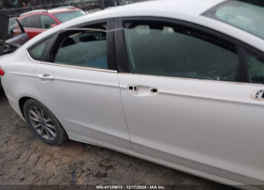 2017 FORD FUSION SE VIN: 3FA6P0H72HR416091