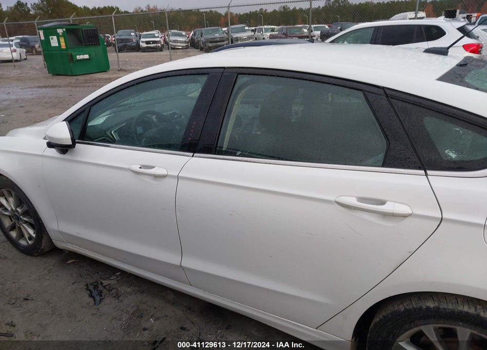 2017 FORD FUSION SE VIN: 3FA6P0H72HR416091