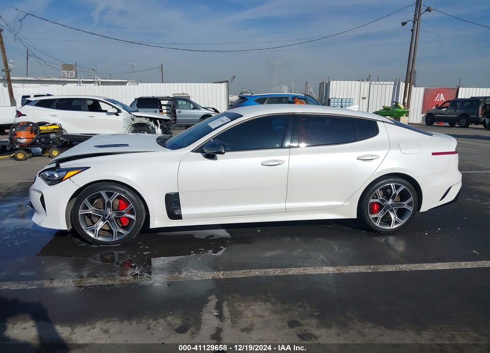 2018 KIA STINGER VIN: KNAE35LC5J6034057