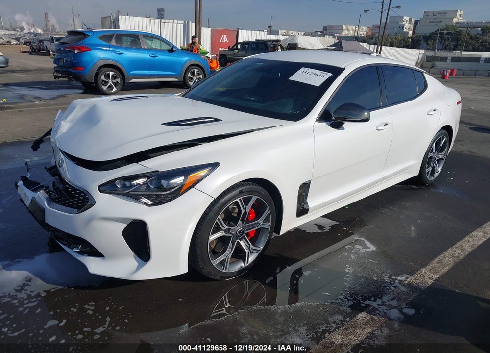 2018 KIA STINGER VIN: KNAE35LC5J6034057