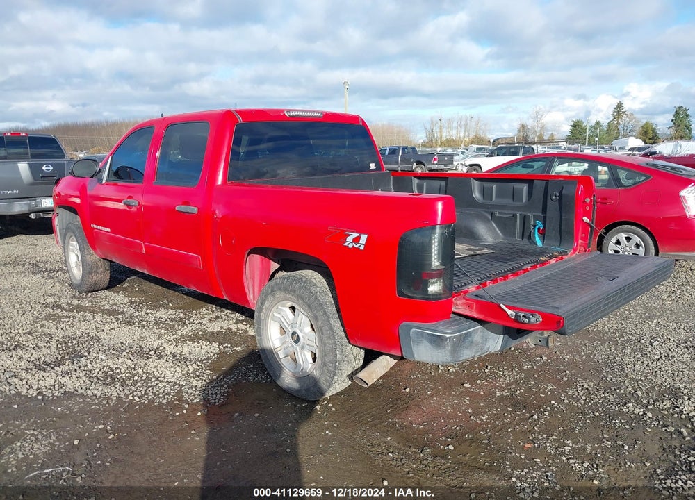 2008 CHEVROLET SILVERADO VIN: 2GCEK133281328306