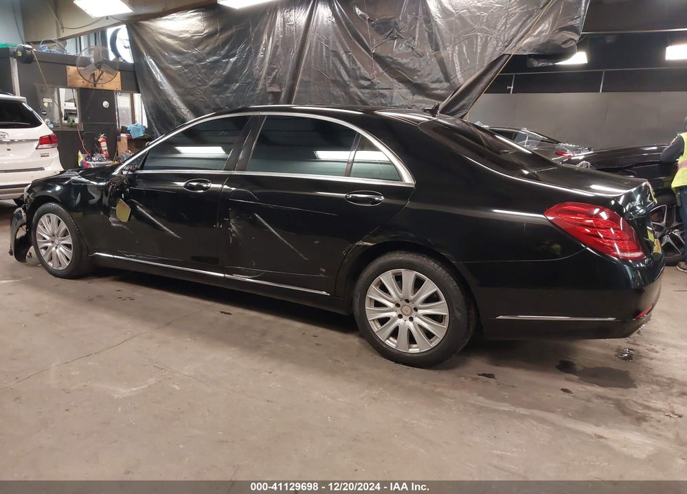 2015 MERCEDES-BENZ S 550 4MATIC VIN: WDDUG8FB0FA188161