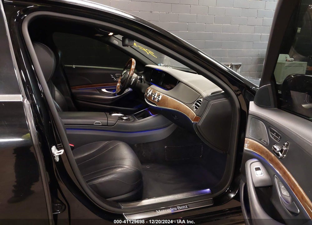 2015 MERCEDES-BENZ S 550 4MATIC VIN: WDDUG8FB0FA188161