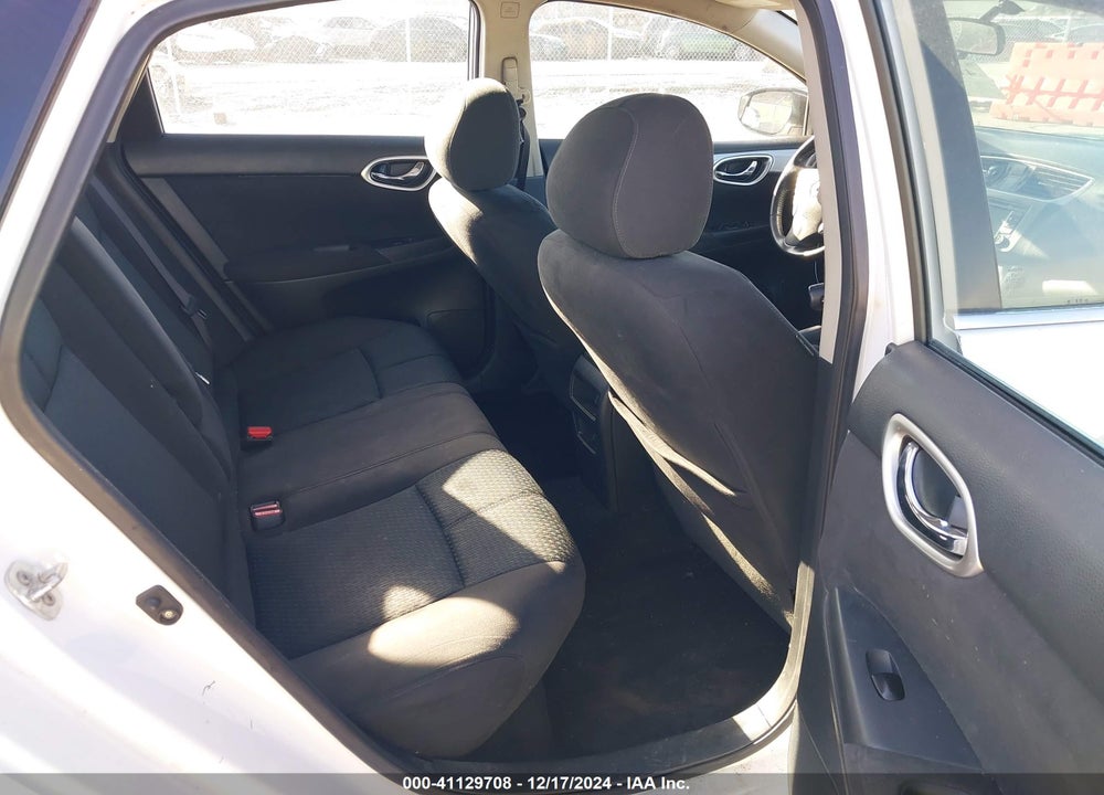 2014 NISSAN SENTRA SR VIN: 3N1AB7AP9EL631104