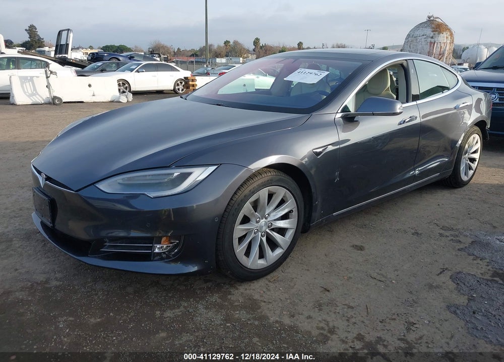 2018 TESLA MODEL S 100D/75D/P100D VIN: 5YJSA1E24JF258465