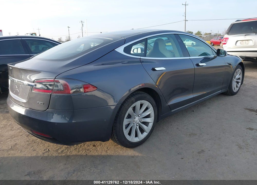 2018 TESLA MODEL S 100D/75D/P100D VIN: 5YJSA1E24JF258465