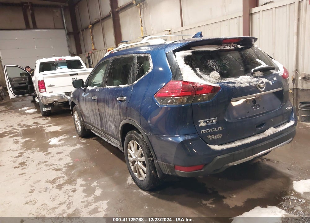 2017 NISSAN ROGUE VIN: 5N1AT2MV0HC887893