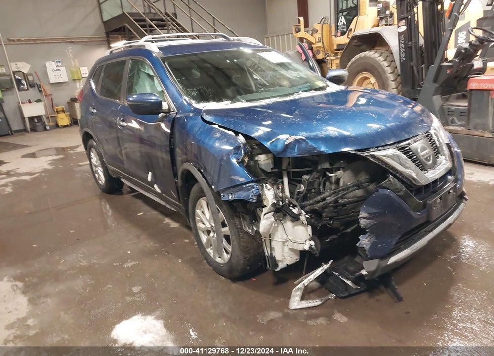 2017 NISSAN ROGUE VIN: 5N1AT2MV0HC887893