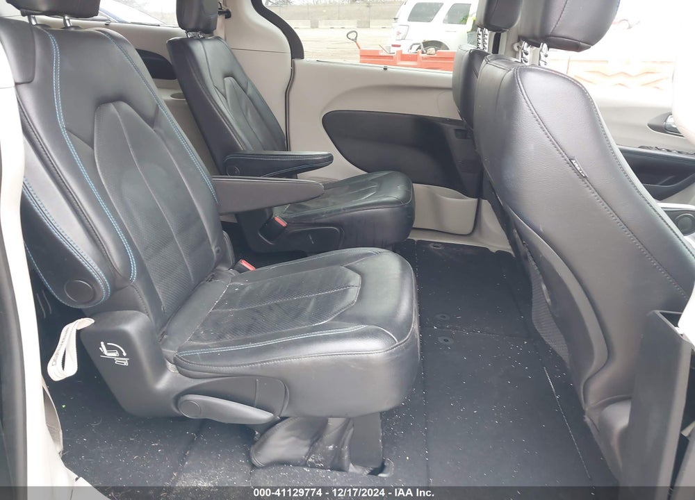 2021 CHRYSLER PACIFICA TOURING L VIN: 2C4RC1BG0MR527935