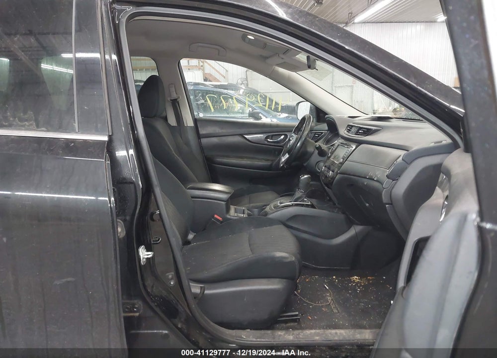 2018 NISSAN ROGUE SV VIN: 5N1AT2MV9JC815385