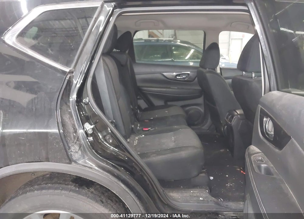 2018 NISSAN ROGUE SV VIN: 5N1AT2MV9JC815385