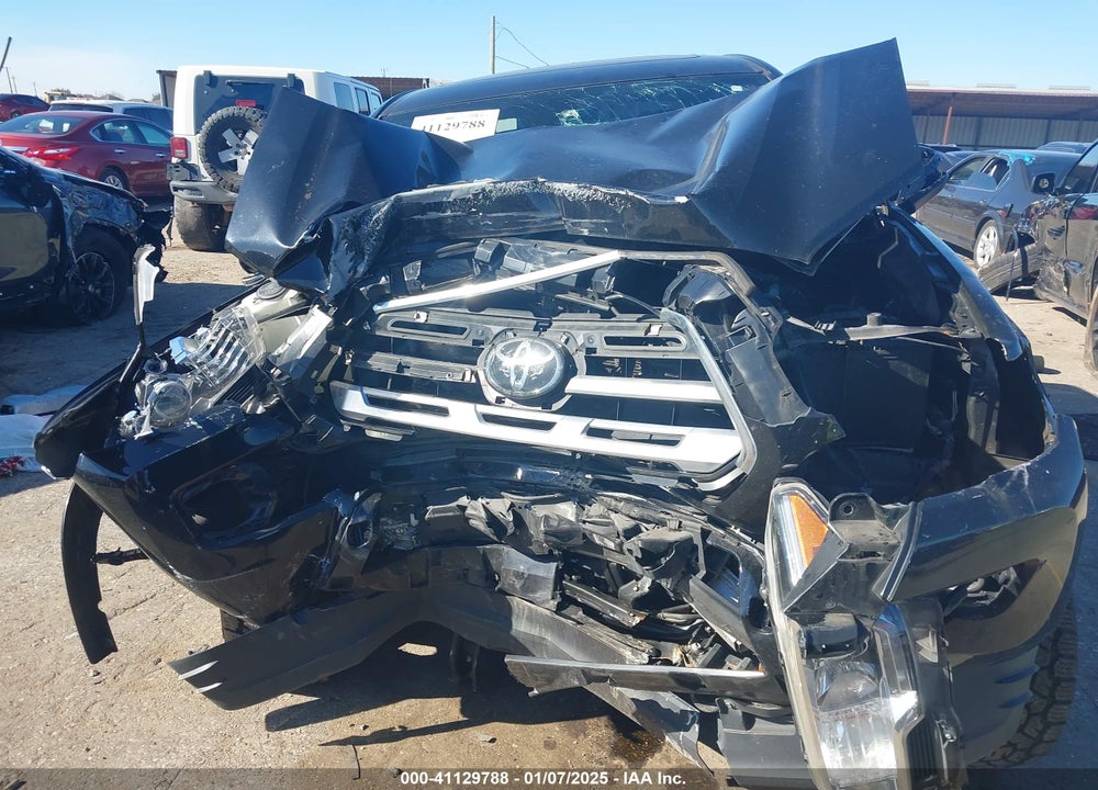 2018 TOYOTA TACOMA VIN: 5TFGZ5AN1JX128221