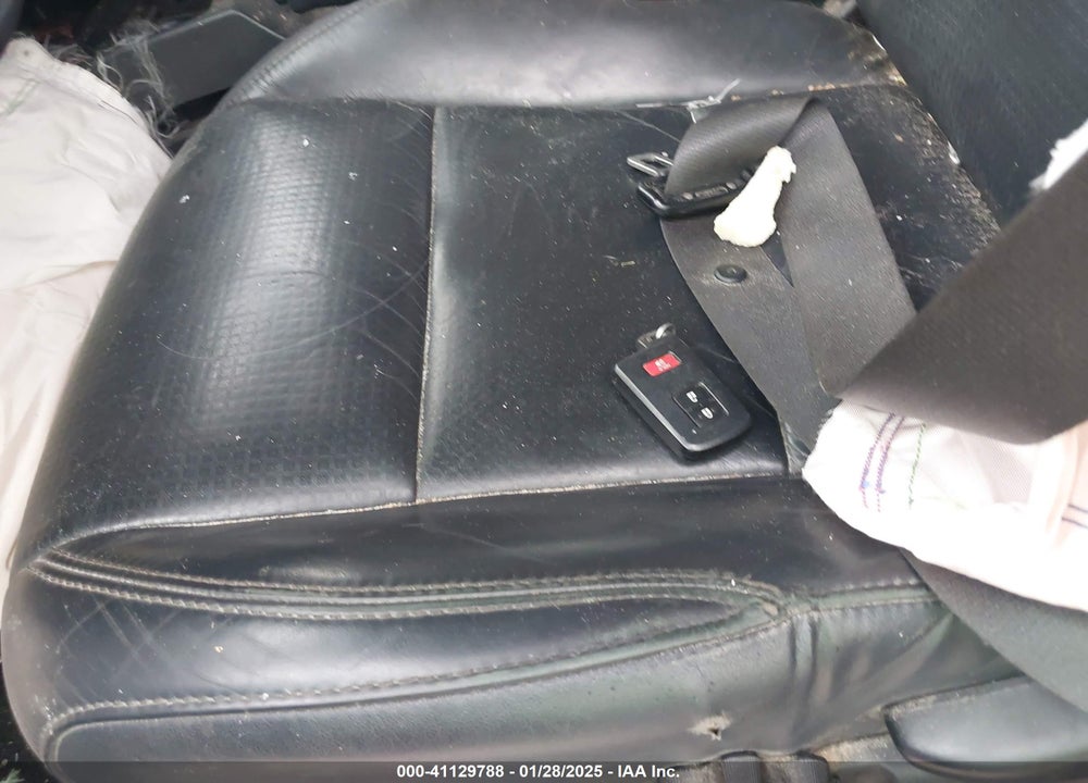 2018 TOYOTA TACOMA VIN: 5TFGZ5AN1JX128221