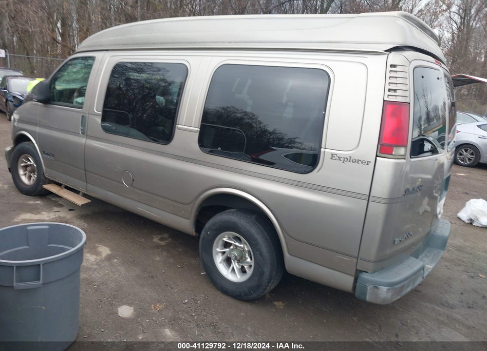 2001 GMC SAVANA UPFITTER VIN: 1GDFG15R011236139