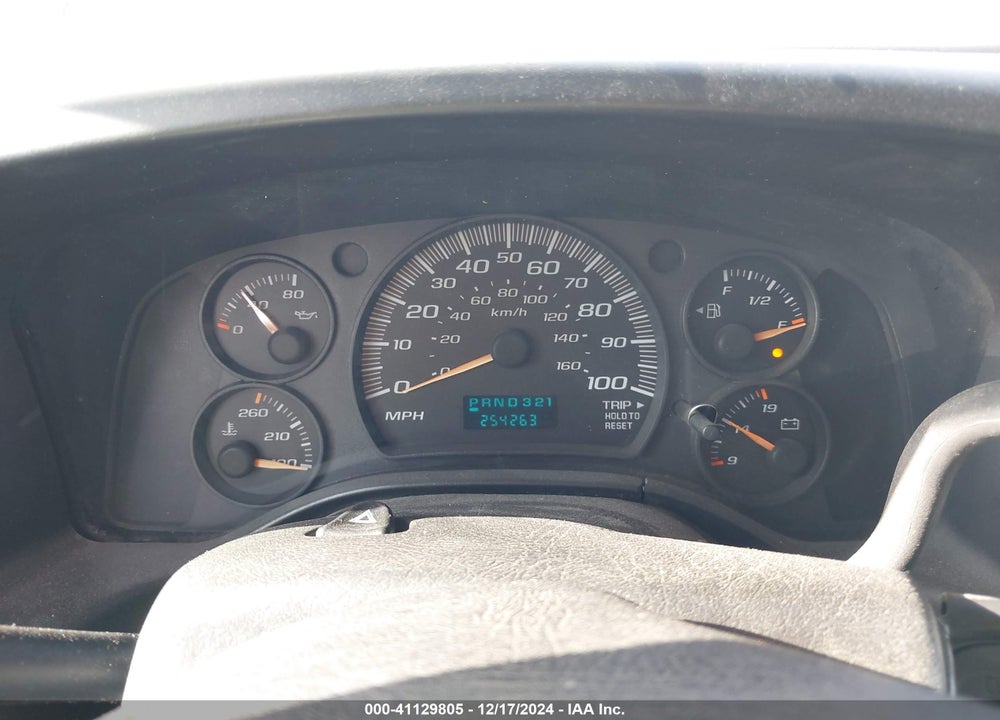 2003 GMC SAVANA STANDARD VIN: 1GTGG25V831182829