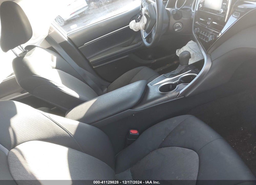 2021 TOYOTA CAMRY LE VIN: 4T1C11AK7MU566716