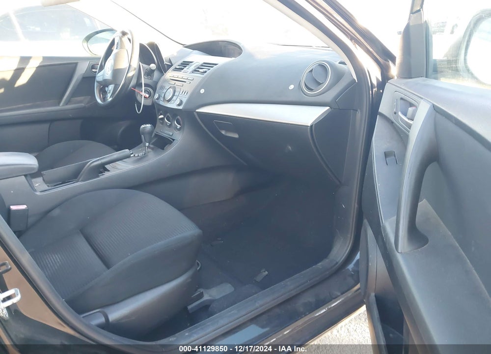 2013 MAZDA 3 I SPORT VIN: JM1BL1UP5D1759885