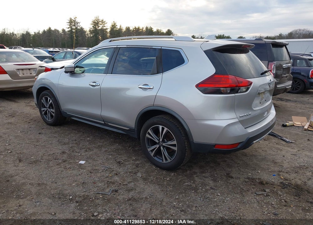 2017 NISSAN ROGUE SL VIN: JN8AT2MV2HW285116