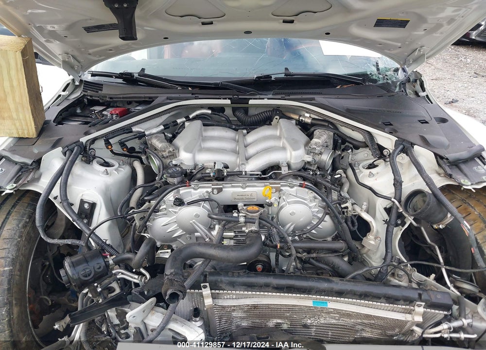 2017 NISSAN GT-R VIN: JN1AR5EF9HM820329