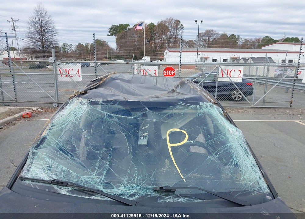 2015 JEEP COMPASS LIMITED VIN: 1C4NJCCB0FD371372